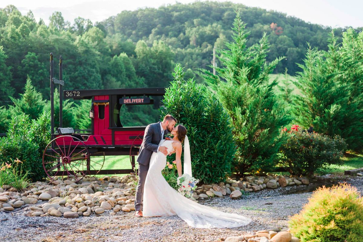 bride groom car