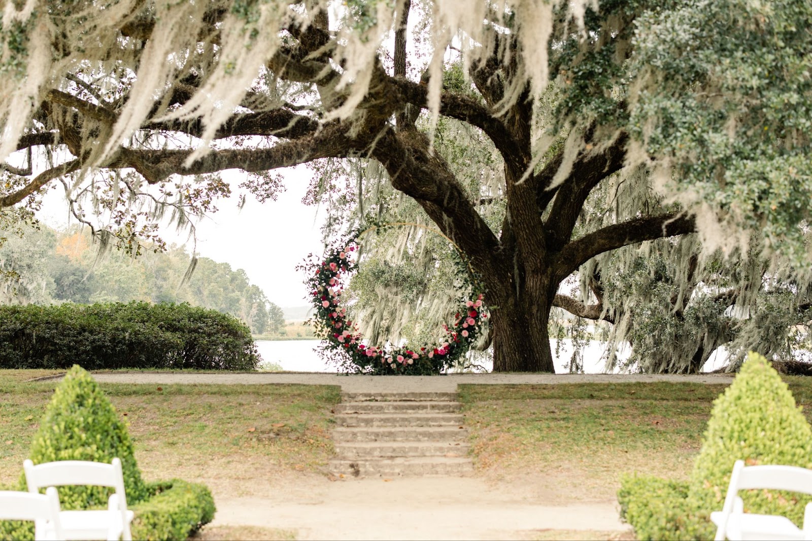 decorating ideas for outdoor wedding