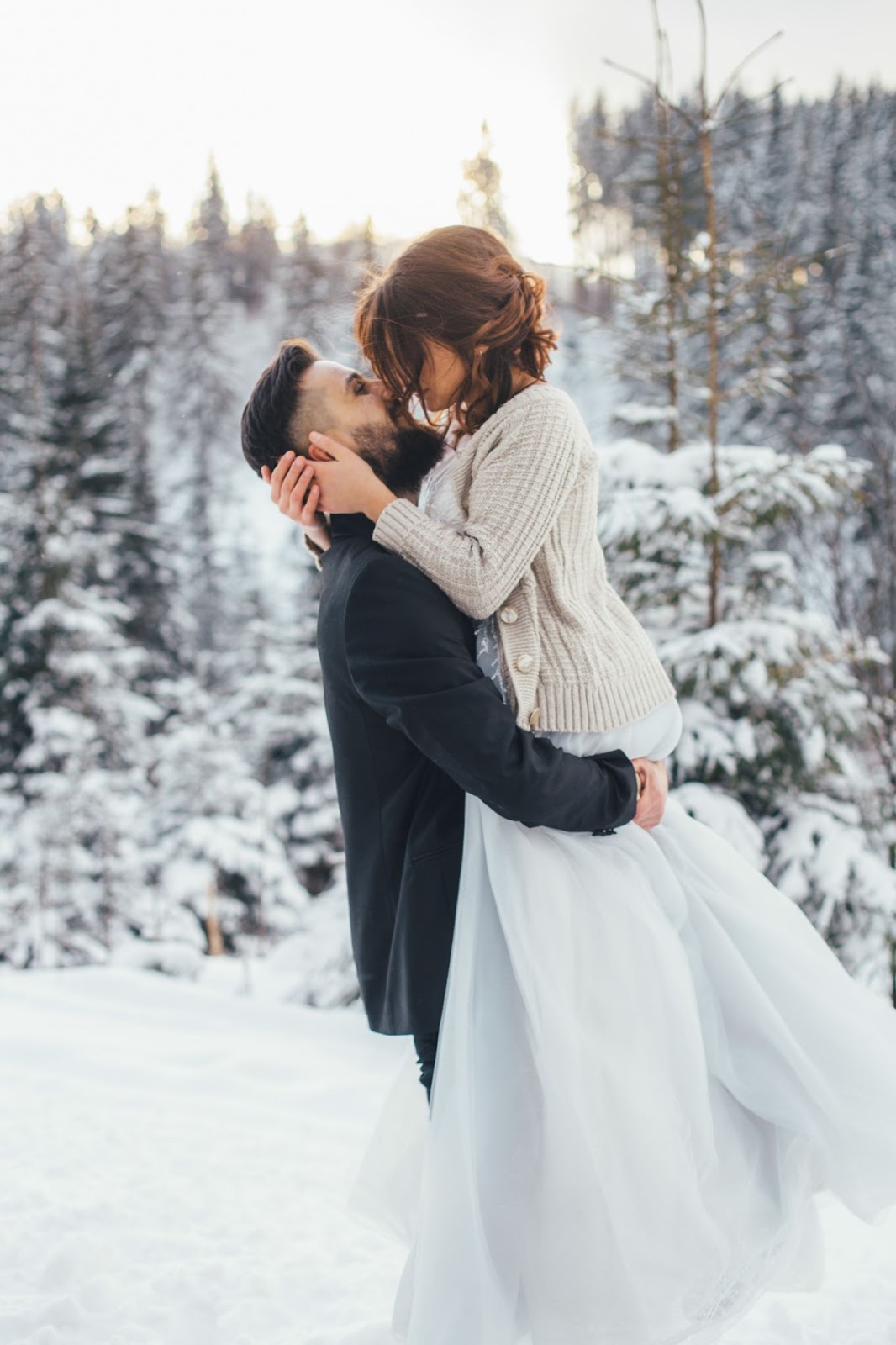 bride groom winter